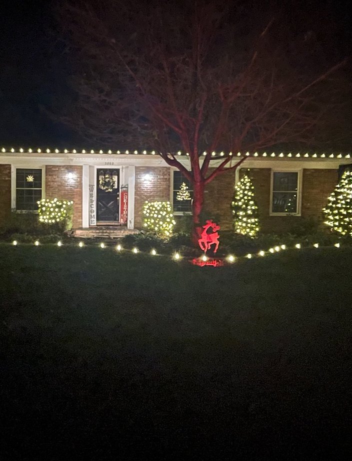 christmas light installation ranch home