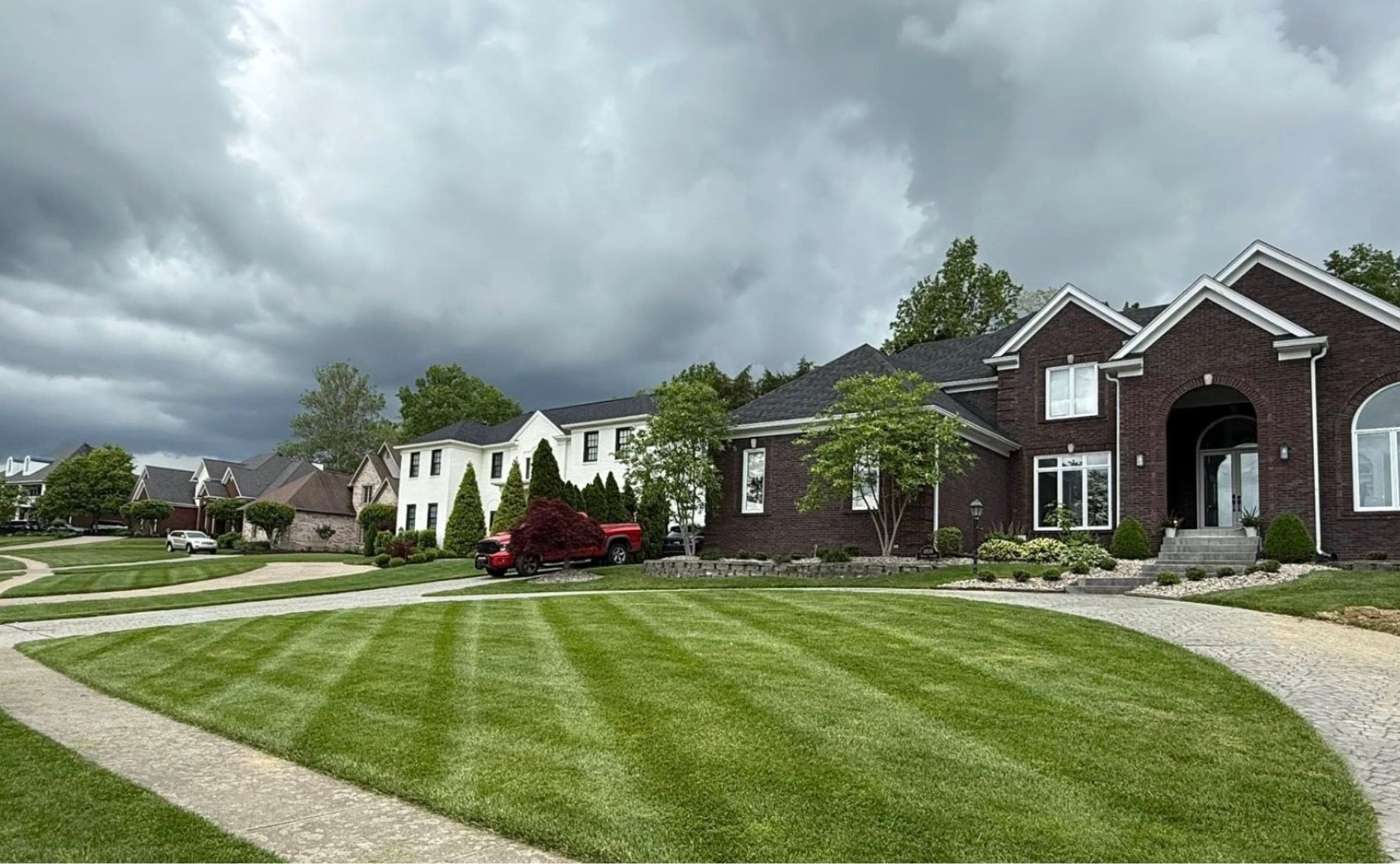 lawn mowing service Louisville KY