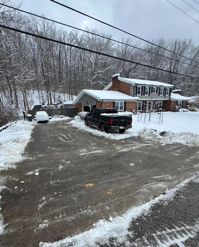 driveway snow removal Louisville KY